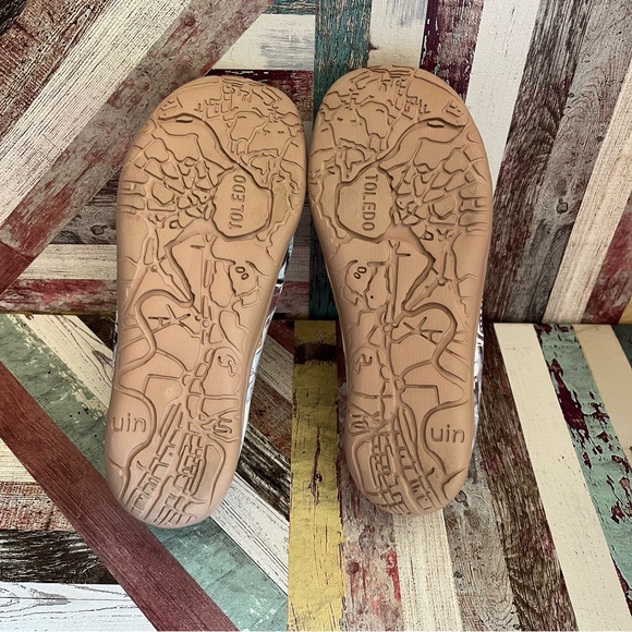 UIN Cheer Up Kitty Cat Slip On Toledo Loafers Shoes Canvas Loose Toe Box EUC 7.5 - Picture 14 of 15